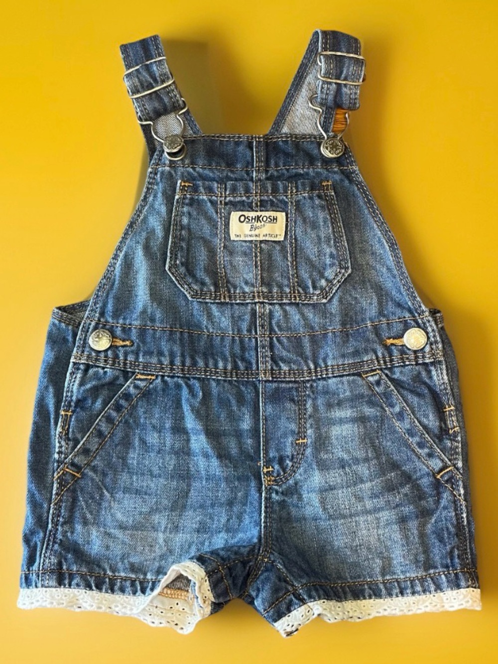 OshKosh Bgosh Girls Denim Shortalls 12M Overalls Eyelet Lace Trim Vestbak Snaps